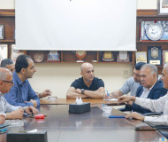 لقاء يجمع رئيس بلدية قلقيلية مصطفى صلاح واعضاء المجلس البلدي بامين سر حركة فتح محمود ولويل ابو جهاد