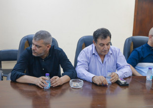 لقاء يجمع رئيس بلدية قلقيلية مصطفى صلاح واعضاء المجلس البلدي بامين سر حركة فتح محمود ولويل ابو جهاد