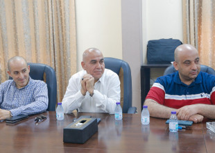 لقاء يجمع رئيس بلدية قلقيلية مصطفى صلاح واعضاء المجلس البلدي بامين سر حركة فتح محمود ولويل ابو جهاد