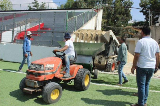 استكمال اعمال الملعب البلدي