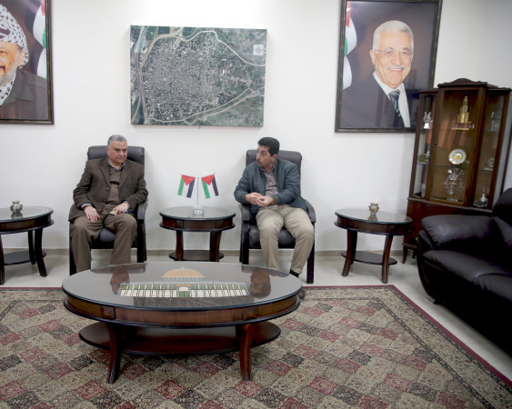 لقاء رئيس بلدية قلقيلية المهندس عمر شرقية بالدكتور عطية مصلح مدير جامعة القدس المفتوحة - فرع قلقيلية